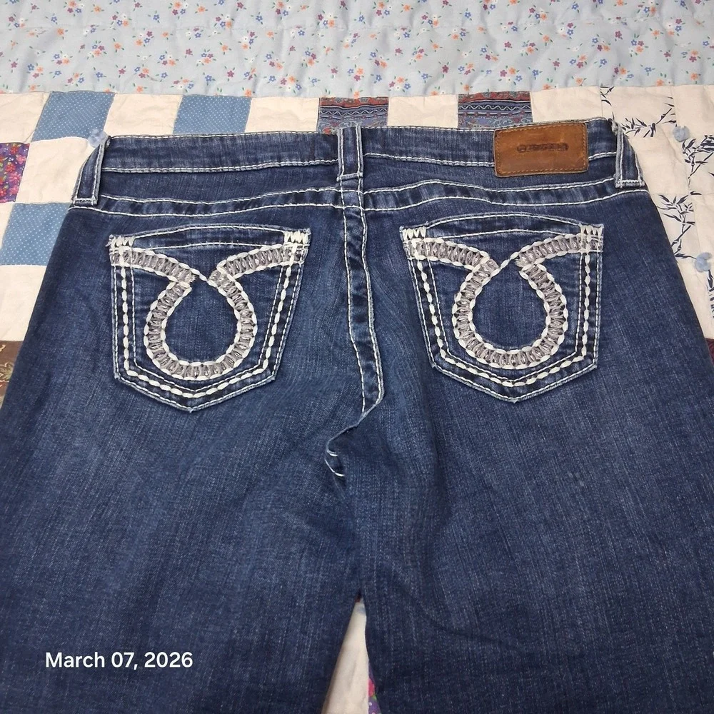 Big Star Cropped Jeans Womens Size 28 Dark Blue‎ Wash Embroidered Pockets